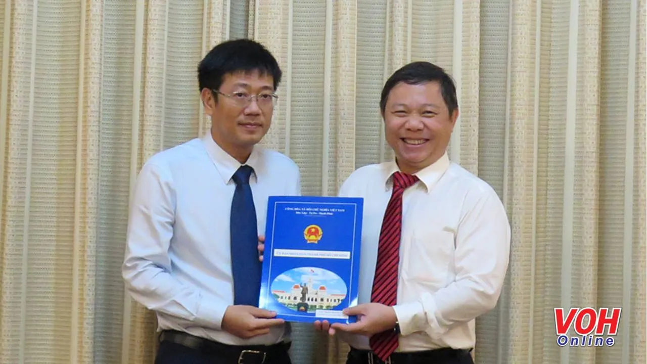 Ông Trần Thanh Tùng giữ chức Chủ tịch UBND Quận 8