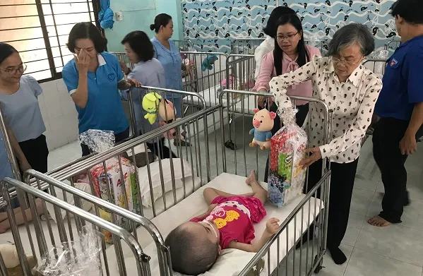 353 triệu đồng cho các hoạt động chăm lo thiếu nhi hoàn cảnh đặc biệt