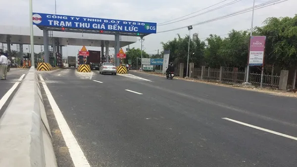 Lại nghiêm khắc phê bình… rút kinh nghiệm!