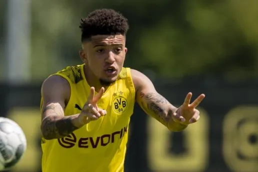 Liverpool rút lui vụ Jadon Sancho