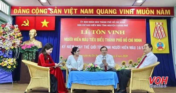 Hội chữ thập đỏ TPHCM tôn vinh gần 700 cá nhân tiêu biểu hiến máu tình nguyện 20 lần