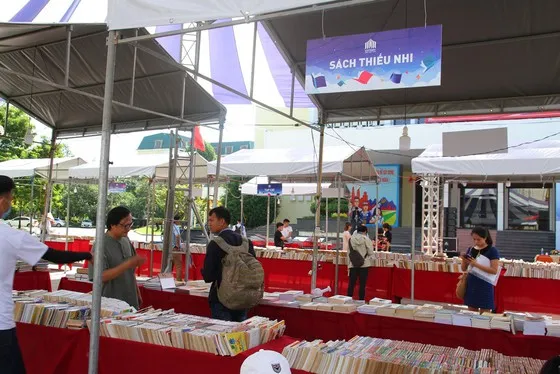 Thừa Thiên – Huế ra quyết định dừng hoạt động Hội chợ sách “Viet Nam book fair tour 2020”