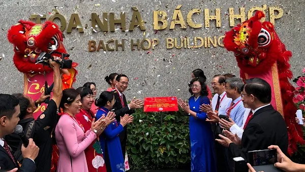 Tòa nhà Bách hợp -  tăng diện tích bình quân giường bệnh lên 120% cho bệnh nhân nội trú