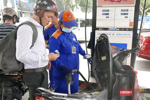 Giá xăng lại tăng trong hôm nay 12/6?