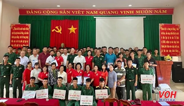 Hội chữ thập đỏ quận Thủ Đức tiếp sức “Chiến sĩ vùng biên giới biển, đảo”