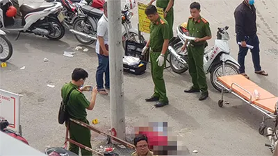 Cãi nhau đâm chết người ở cổng bến xe An Sương