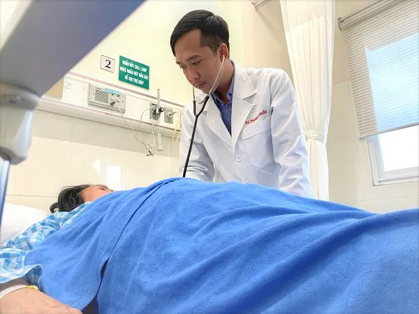 Đặt máy tạo nhịp cứu sống bệnh nhân nhịp tim “siêu chậm”