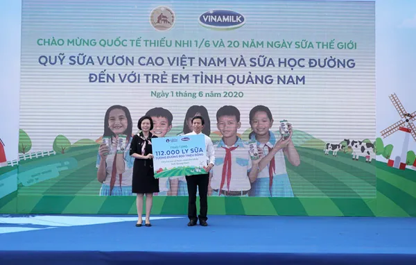 Hơn 1.300 trẻ em Hà Nội được chăm sóc dinh dưỡng từ Vinamilk và quỹ sữa vươn cao Việt Nam