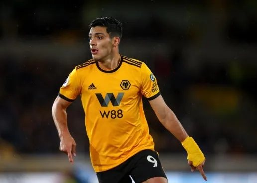 Raul Jimenez có câu trả lời cho MU và Tottenham