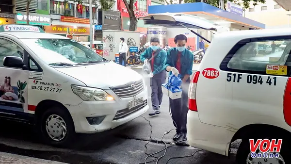 Thêm tiện ích thanh toán không tiền mặt khi đi taxi