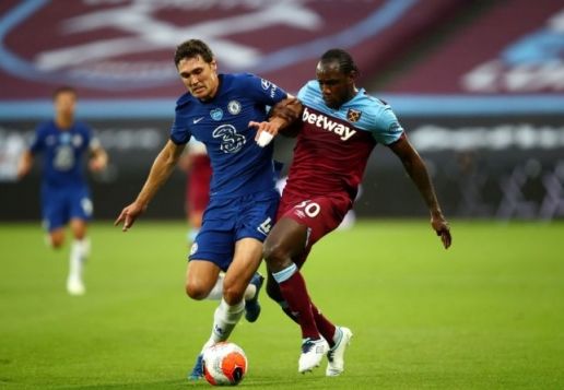 Andreas Christensen bị chỉ trích dữ dội sau trận thua West Ham