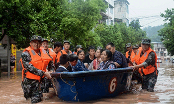 Trung Quốc: Lũ lụt khiến hơn 100 người chết, mất tích