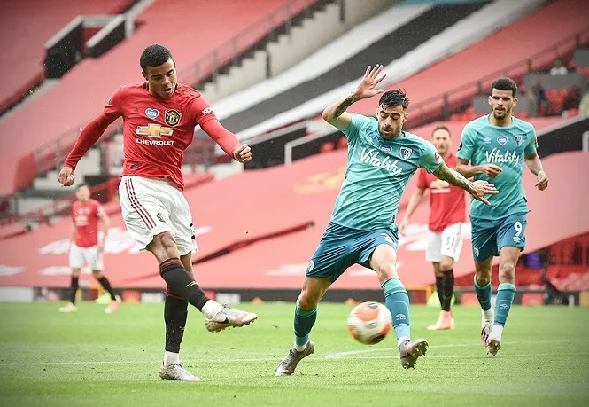 2 huyền thoại MU khen ngợi sao trẻ Mason Greenwood