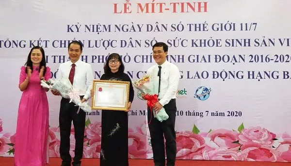 Quan tâm chăm sóc sức khỏe sinh sản cho phụ nữ và trẻ em gái trong bối cảnh đại dịch COVID-19
