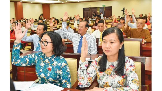 Phiên chất vấn: Các Giám đốc Sở trả lời thẳng thắn, nhận trách nhiệm và có kế hoạch khắc phục