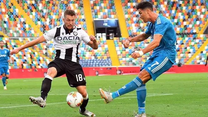 HLV Sarri nói gì sau trận thua Udinese