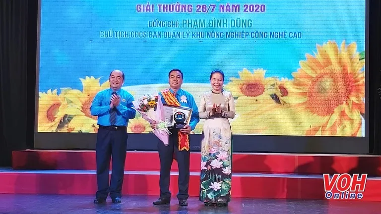 Công đoàn viên chức Thành phố họp mặt Kỷ niệm 91 năm Ngày thành lập Công đoàn Việt Nam