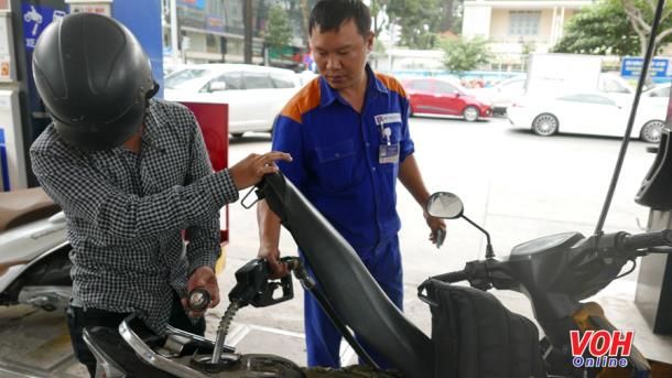 Giá xăng E5 và dầu tăng nhẹ từ chiều nay 28/7