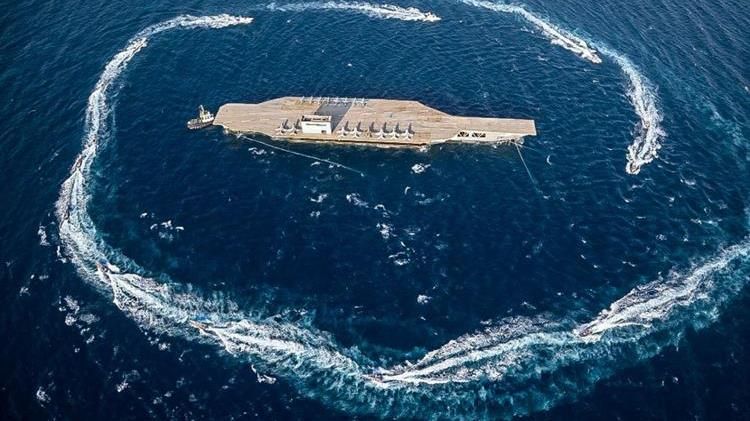 Iran phóng tên lửa đạn đạo ngầm trong lúc tập trận quân sự