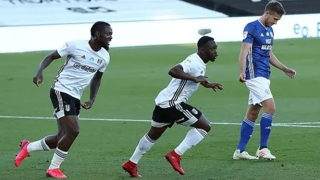 Kết quả bóng đá Anh 31/7: Fulham gặp Brentford tại chung kết play-off giành vé lên chơi Ngoại hạng Anh 2020/21