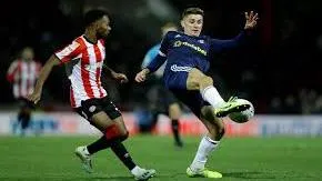 Lịch thi đấu bóng đá hôm nay 4/8/2020: Brentford vs Fulham