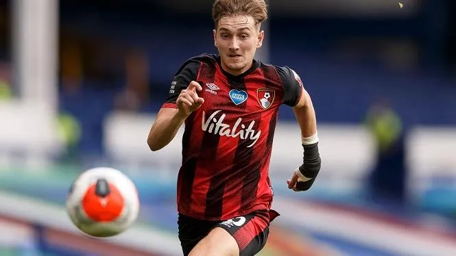 Liverpool hỏi mua cầu thủ của đội bóng xuống hạng