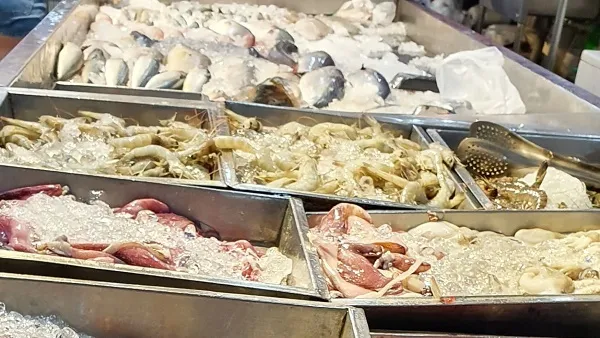 Giá cả thị trường hôm nay 14/08/2020: Giá cả các loại hải sản