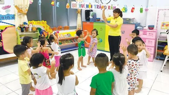 Nộp hồ sơ trực tuyến nhưng phải gặp trực tiếp