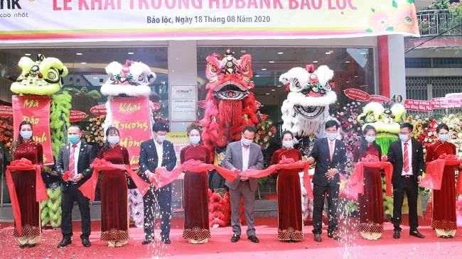 HDBank đưa vào hoạt động 4 điểm giao dịch mới trên khắp cả nước