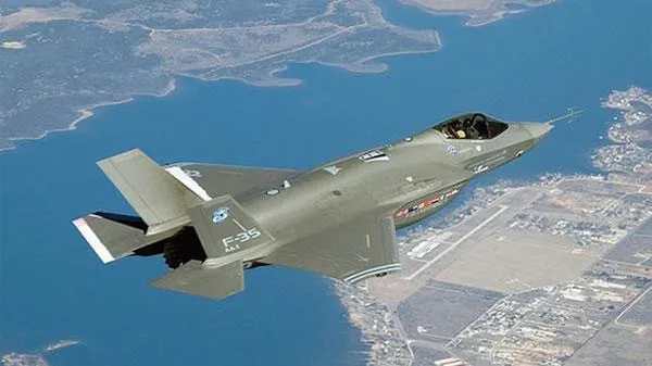 Mỹ xem xét việc bán máy bay chiến đấu F-35 cho UAE