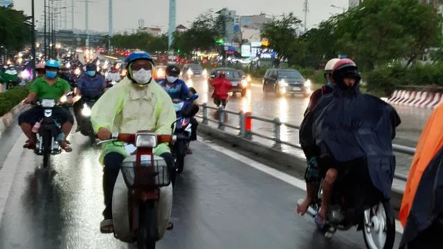 Dự báo thời tiết 3 ngày tới (21/8 - 23/8): Bắc Bộ có mưa to, Trung Bộ ban ngày nắng nóng