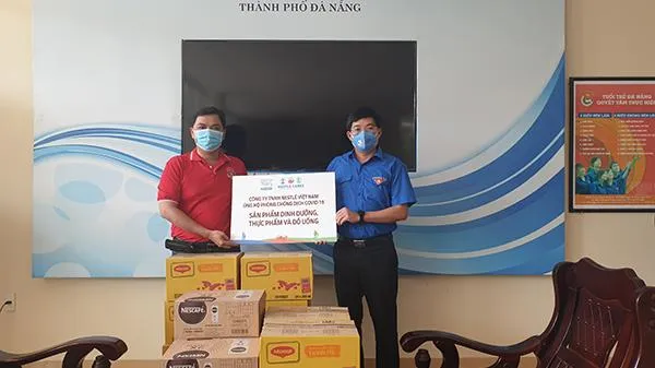 Nestle Việt Nam và La Vie hỗ trợ 700.000 sản phẩm giúp các tỉnh miền Trung chống dịch Covid-19