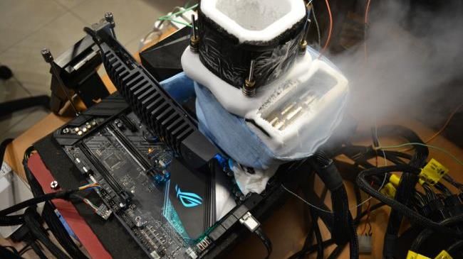 Asus ROG vừa đạt được kỉ lục mới về tốc độ RAM lên tới 6666MHz trên dàn máy AMD Ryzen