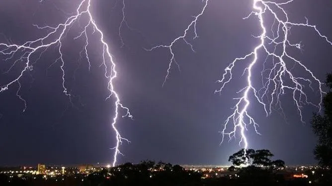 Uganda: 10 trẻ em đang chơi bóng thiệt mạng do bị sét đánh