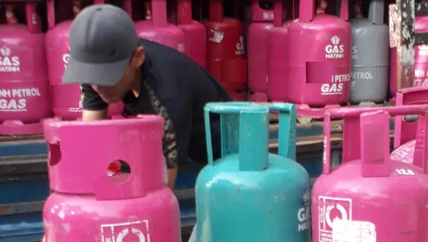 Giá gas tháng 9/2020: Tăng 2.000 đồng bình 12 kg