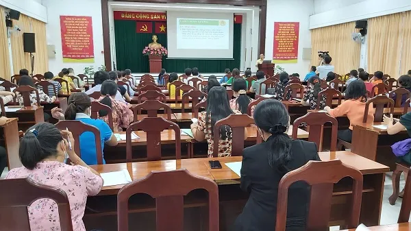 Tập huấn nghiệp vụ tổ chức Hội nghị cán bộ, công chức, viên chức  