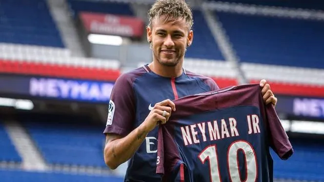 Neymar chính thức xác nhận tương lai