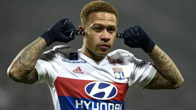 Barca chốt giá mua Memphis Depay