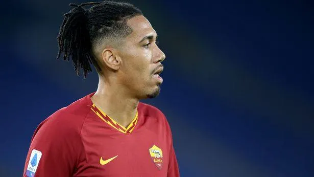 Roma hỏi mua Smalling, MU phản ứng thế nào?