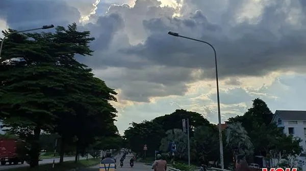 Dự báo thời tiết ngày mai 10/9: Trung bộ giảm nắng nóng, Bắc Bộ có mưa dông 