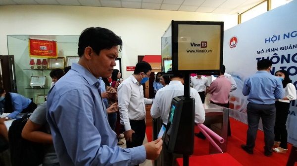 Triển khai thực hiện 100% trường học trên địa bàn không dùng tiền mặt
