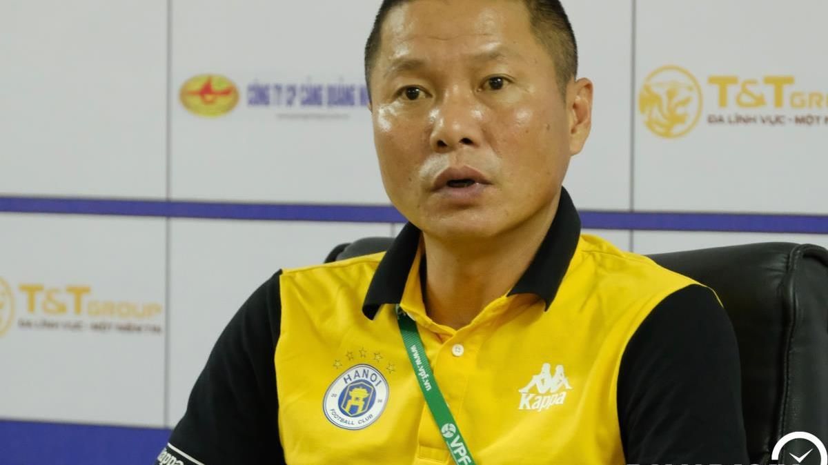HLV Chu Đình Nghiêm thận trọng trước trận gặp TP.HCM