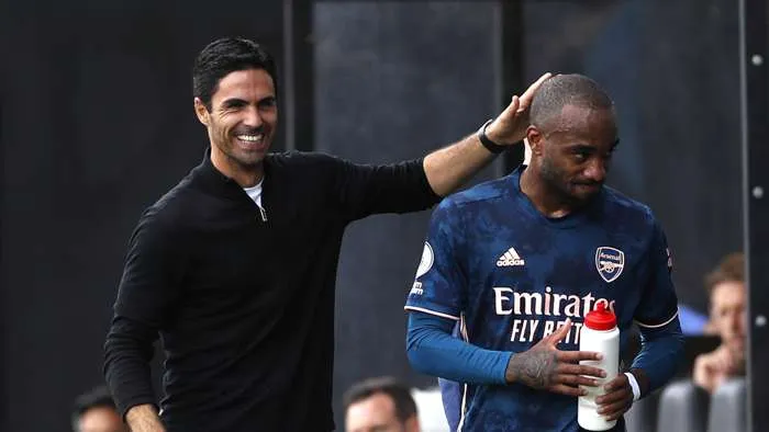 Huyền thoại Arsenal hết lời khen ngợi Lacazette