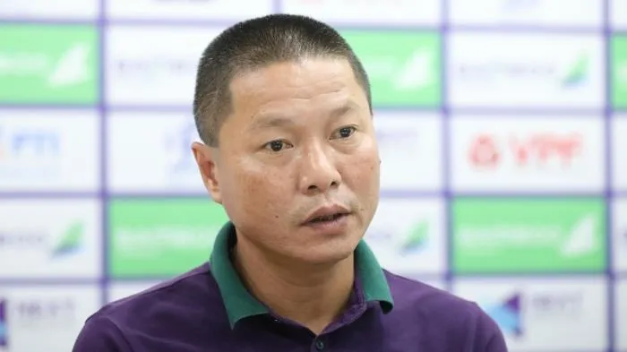 HLV Chu Đình Nghiêm thừa nhận không đánh giá cao Công Phượng