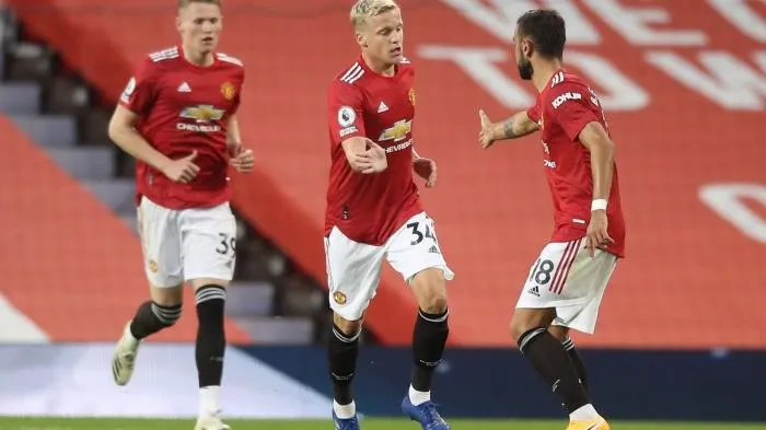 Van de Beek thất vọng với bàn thắng danh dự cho MU