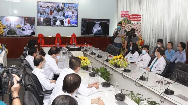 Trung tâm Hội chẩn tư vấn, khám chữa bệnh từ xa hoạt động, kết nối hơn 300 điểm cầu trực tuyến