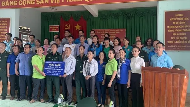 Nhiều hoạt động nghĩa tình của TPHCM dành cho người dân vùng biên giới