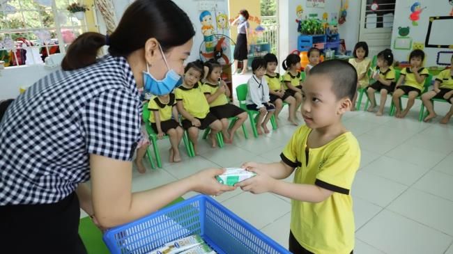 Nhà trường thực hiện 5K và tăng cường dinh dưỡng cho học sinh trong mùa dịch