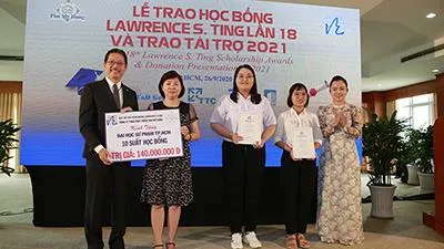 Quỹ Lawrence S. Ting tặng học bổng và trao tài trợ năm 2021 hơn 8,5 tỷ đồng