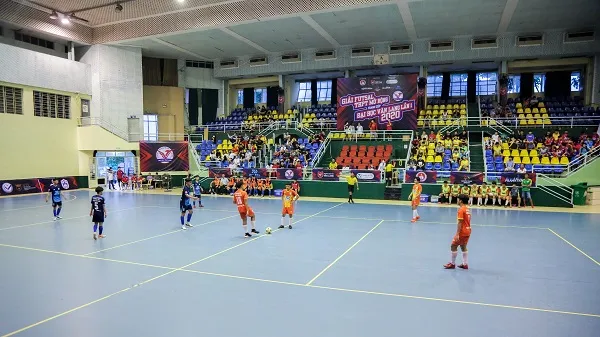 Khởi tranh Giải Futsal học sinh Trung học phổ thông mở rộng tranh cúp Đại học Văn Lang lần 1 - 2020